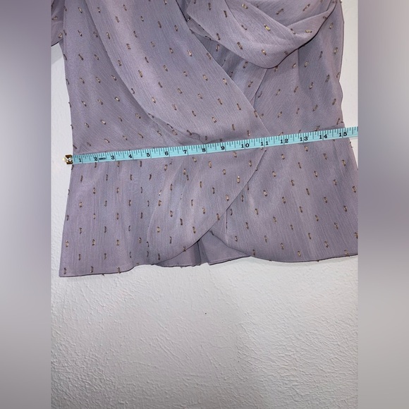 Express Women's V-neck Lavender Wrap Blouse Size Medium - Picture 9 of 12